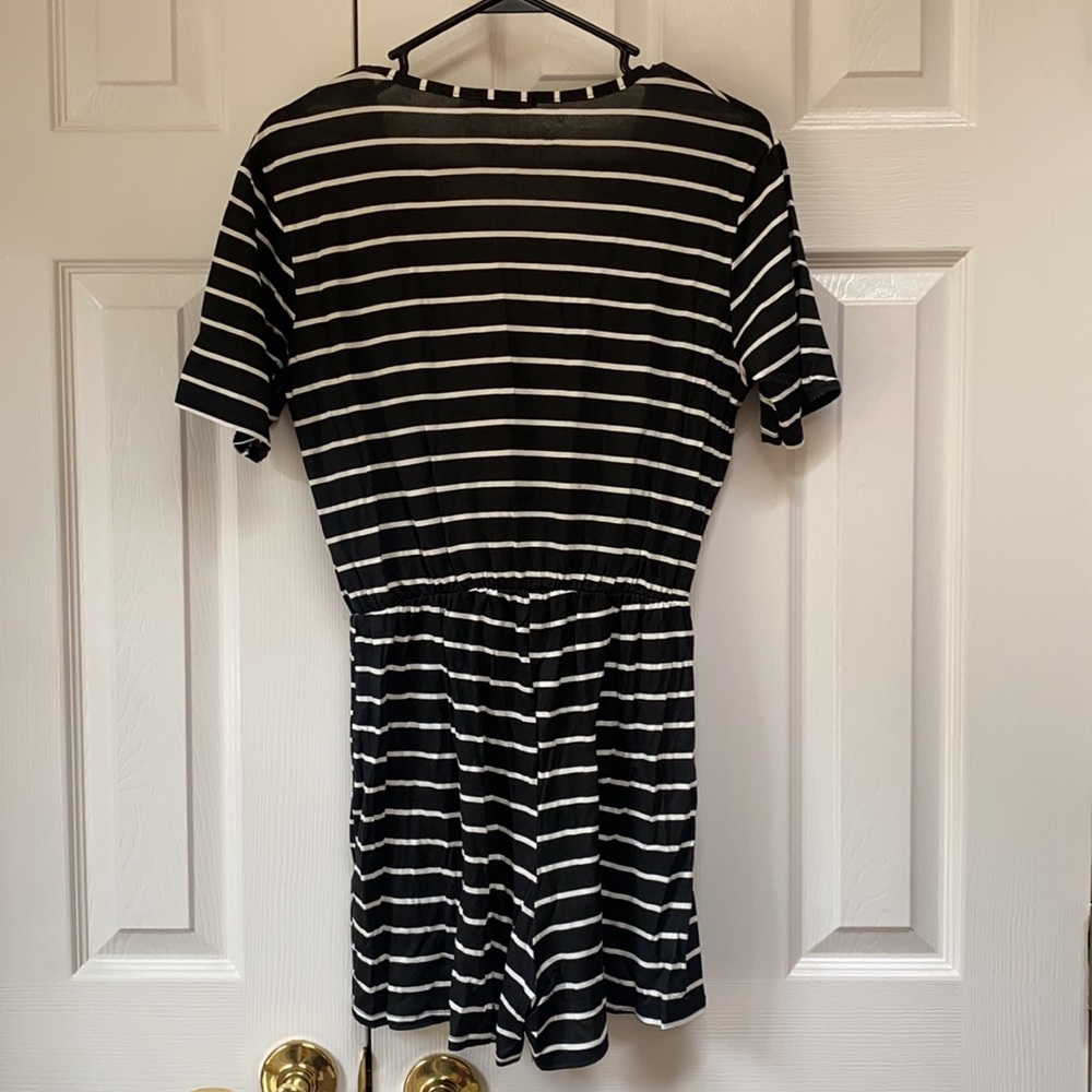 Striped romper - Picture 2 of 2